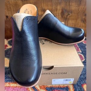 Kork-Ease Para NEW! Black Leather Clog Mules size 9. Gorgeous!